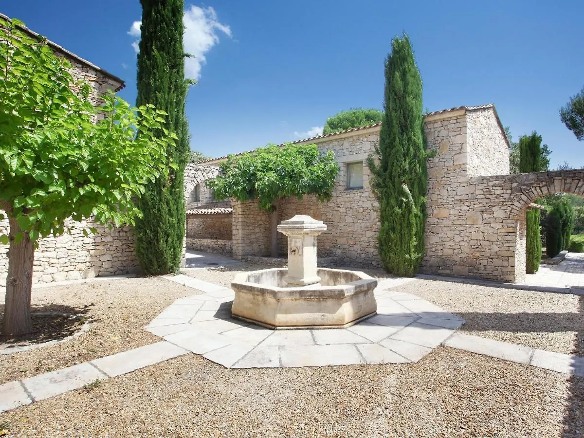 Neat Holiday Home With Ac, 3 Km From The Center Of Gordes